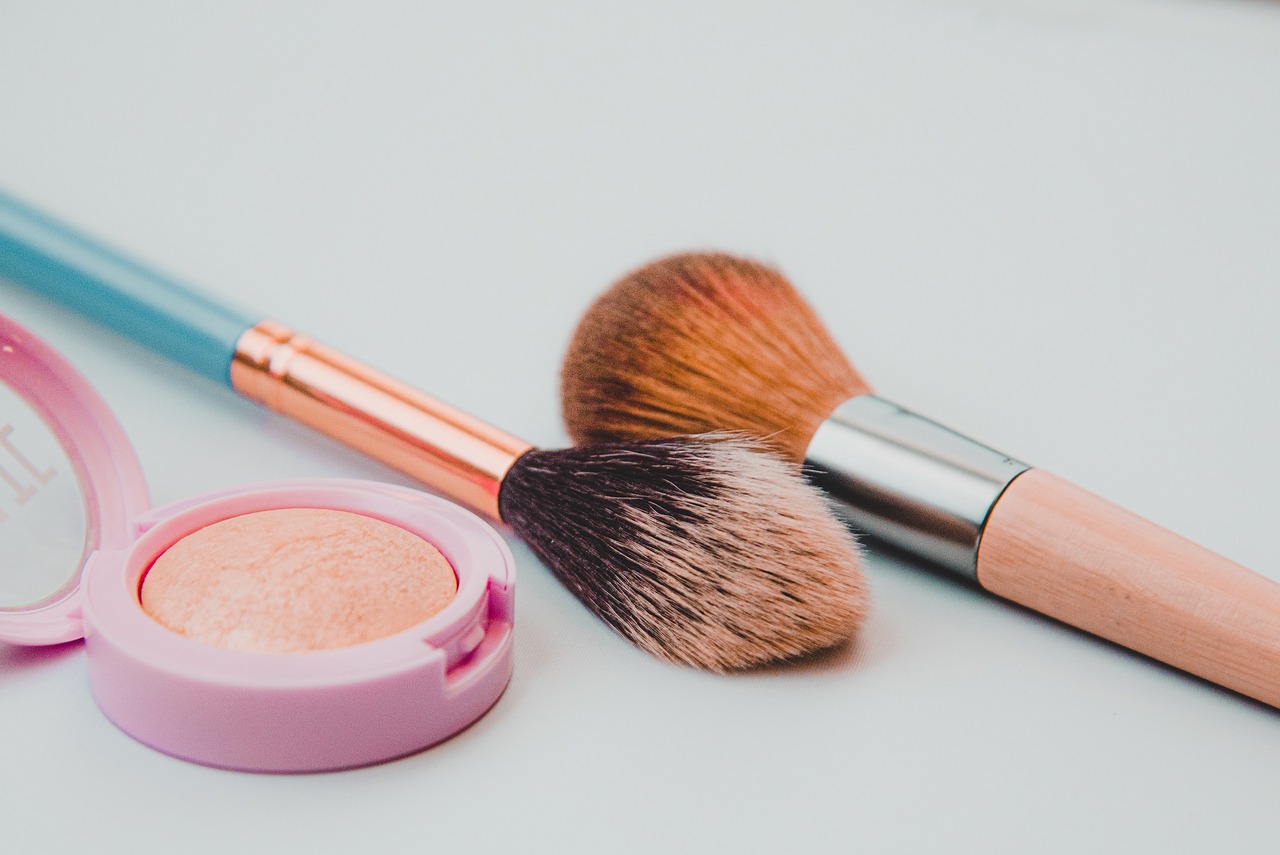 The Ultimate Guide to Building a Skincare Routine for Healthy, Glowing Skin